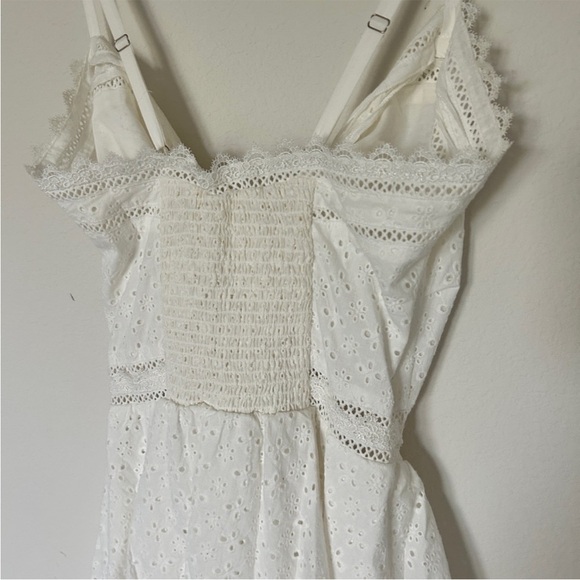 V. Chapman Panna Cotta Midi Dress White - Picture 6 of 10